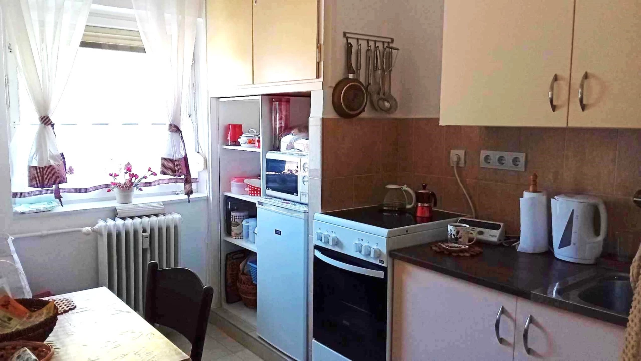 Eladó téglalakás, Mezőtúr, Kossuth Lajos tér