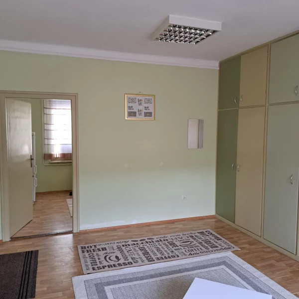 For sale housing office, Szolnok
