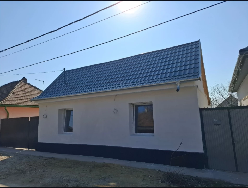 Eladó családi ház, Szolnok