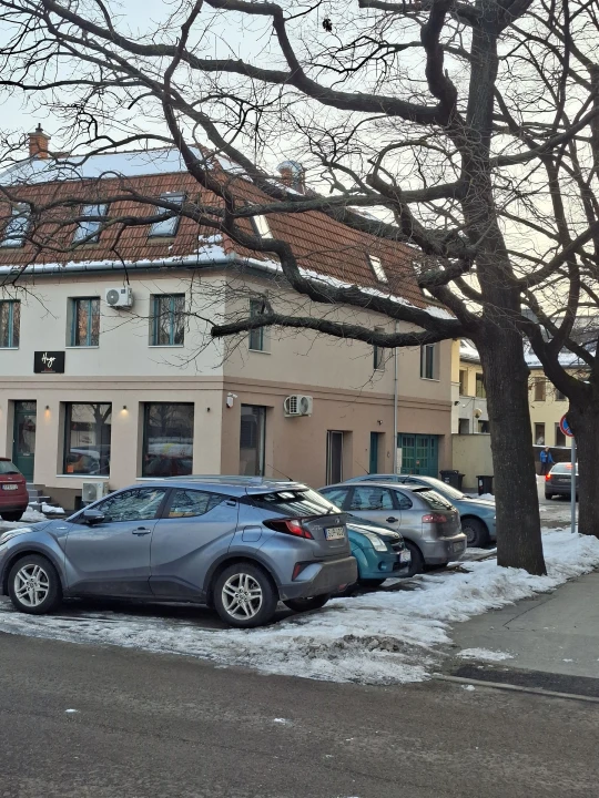 c3-2-name c2-19-name, Szolnok