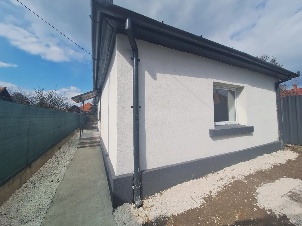 Eladó családi ház, Szolnok