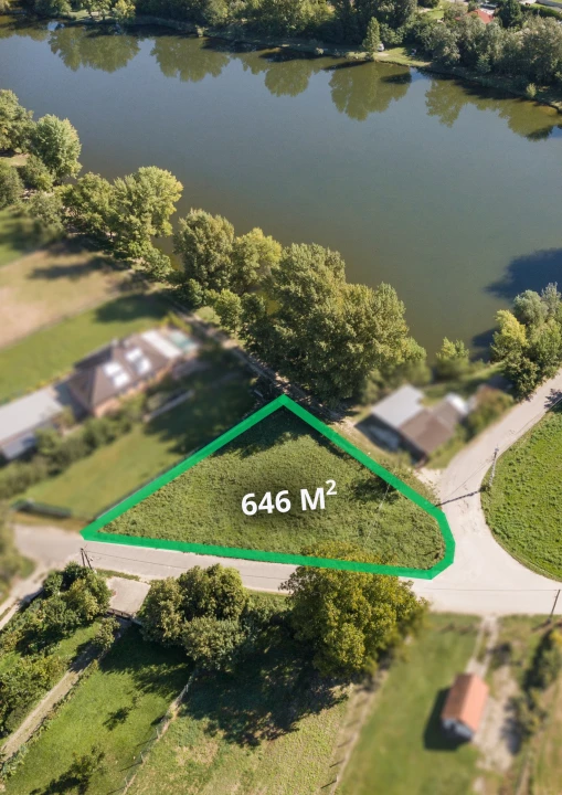 For sale building plot, Máriakálnok