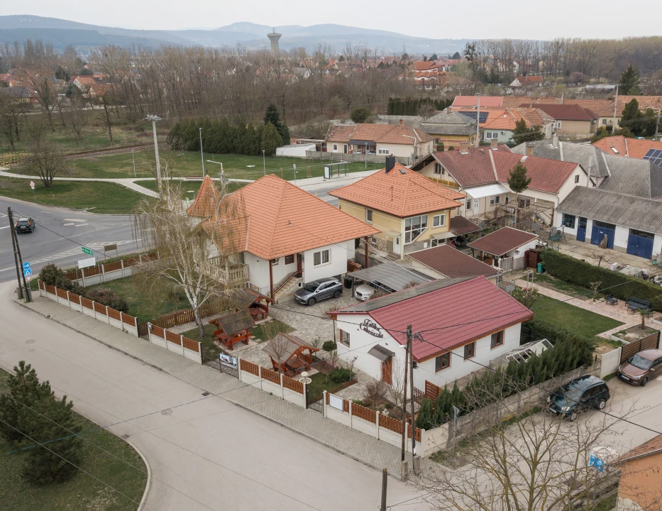 c3-1-name c2-1-name, Tát