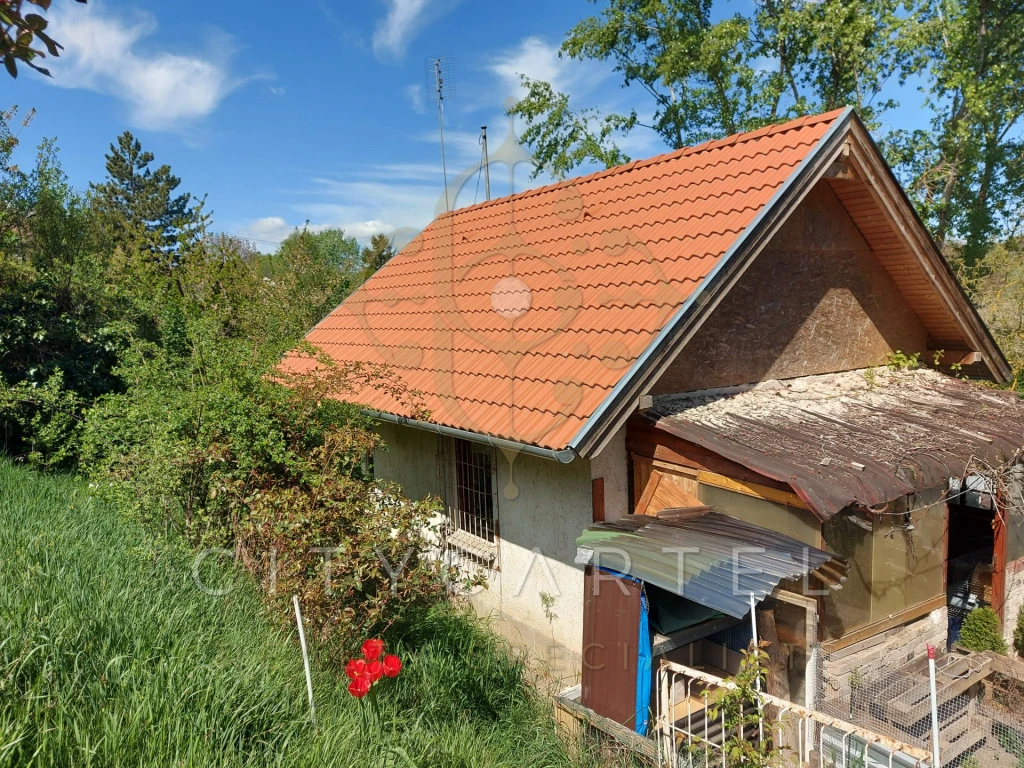 AKCIÓ! Természet közeli mézeskalács házikó eladó Rácalmáson!
