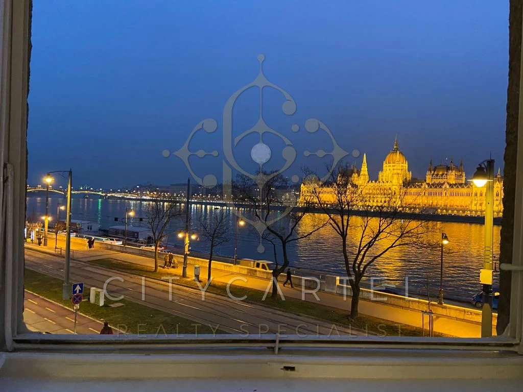 For sale brick flat, Budapest I. kerület, Bem rakpart