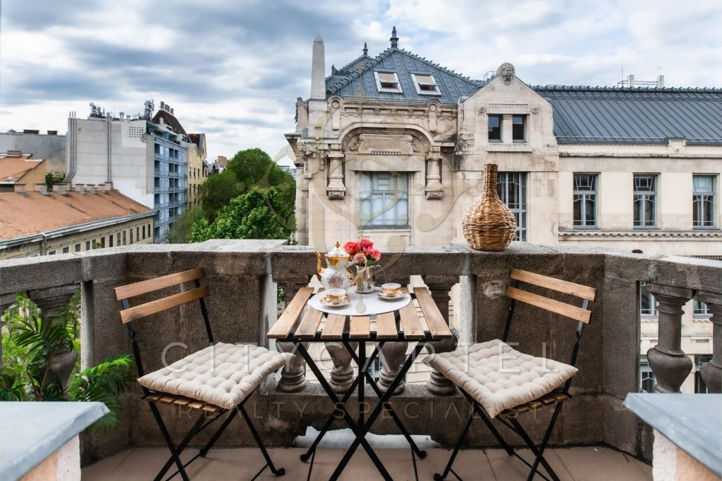 For sale brick flat, Budapest VII. kerület, Nagykörúton belüli terület