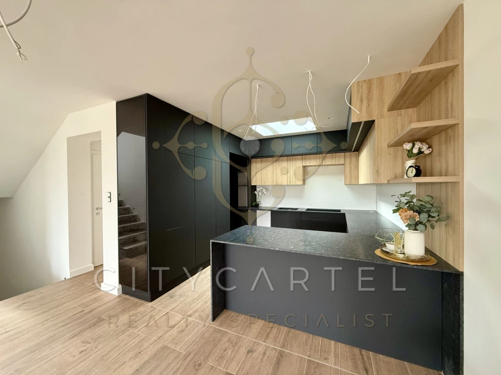 Panorámás, új építésű luxus ikerház eladó a II. kerület exkluzív kis utcájában!