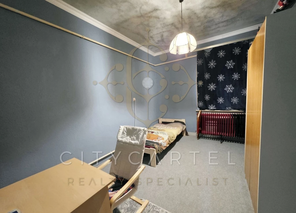 Felújítandó vagy bontandó családi ház!