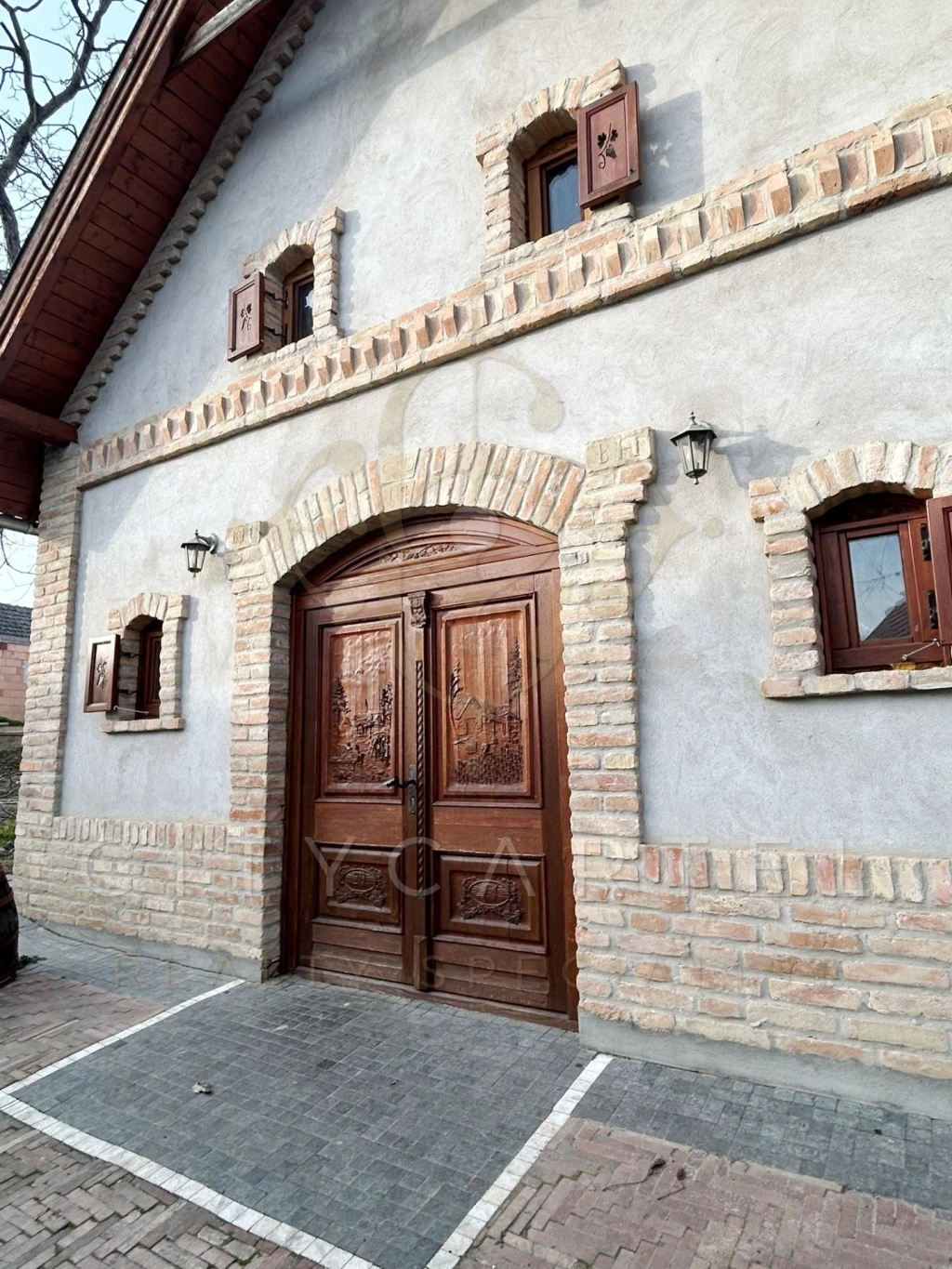 AKCIÓ ! Autentikus présház + pince eladó Bölcskén !