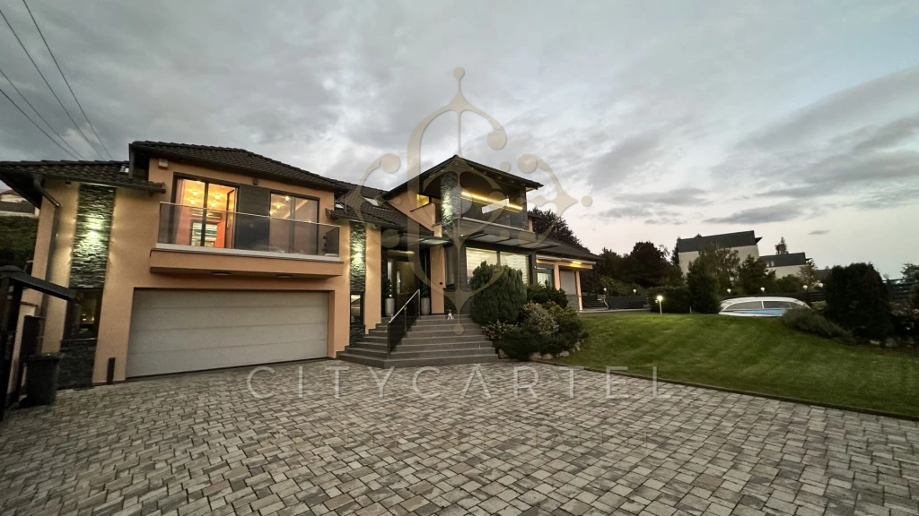 Eladó családi ház, Eger