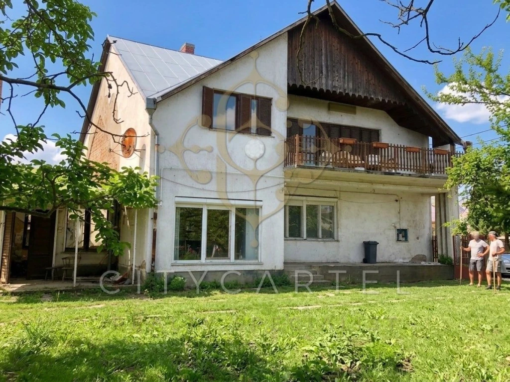 c3-1-name c2-1-name, Bölcske