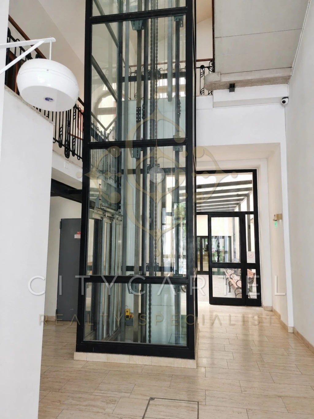 Eladó üzlet, Budapest VI. kerület, Diplomatanegyed