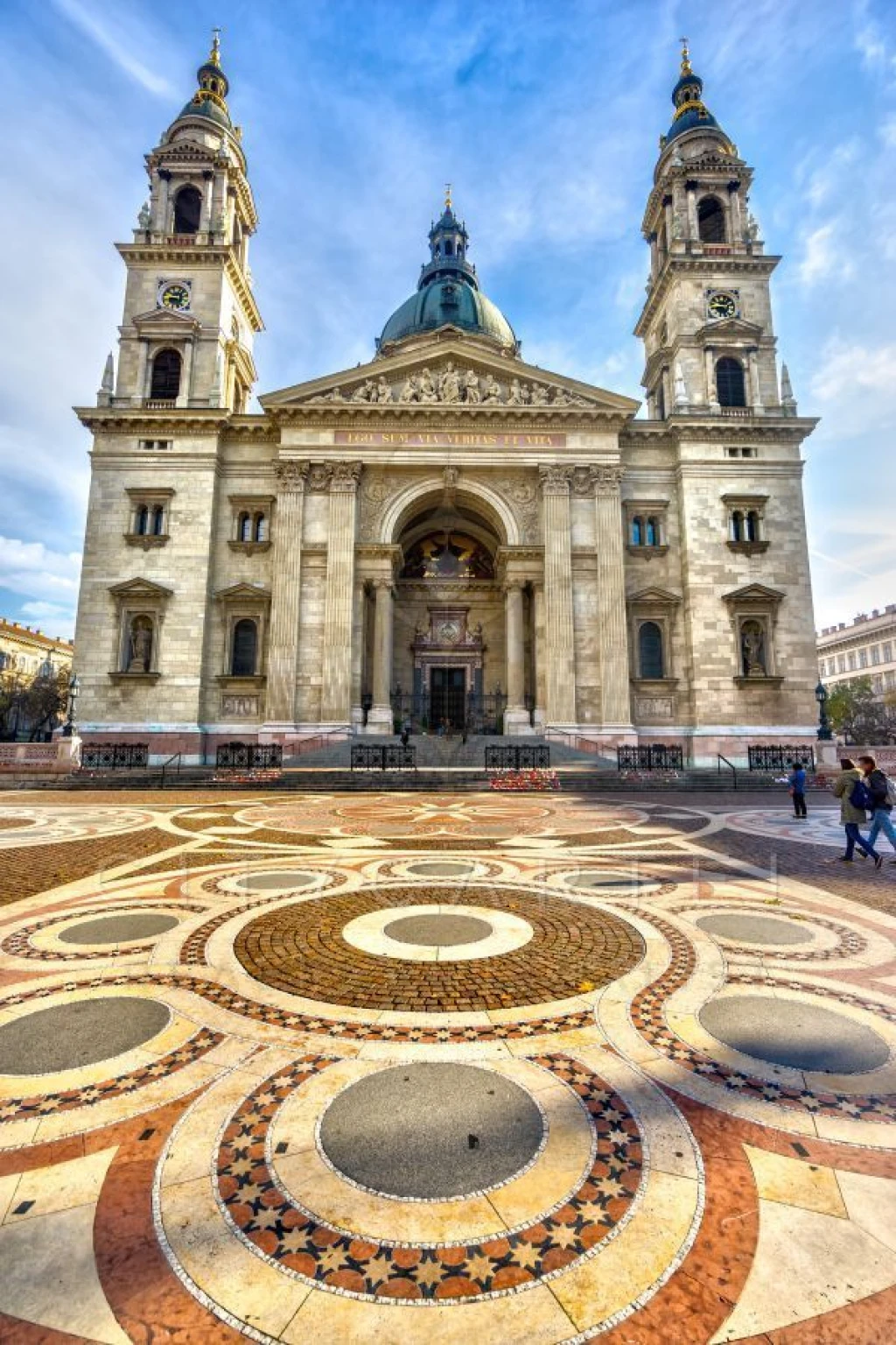 c3-1-name c2-69-name, Budapest V. kerület, Bazilika közelében
