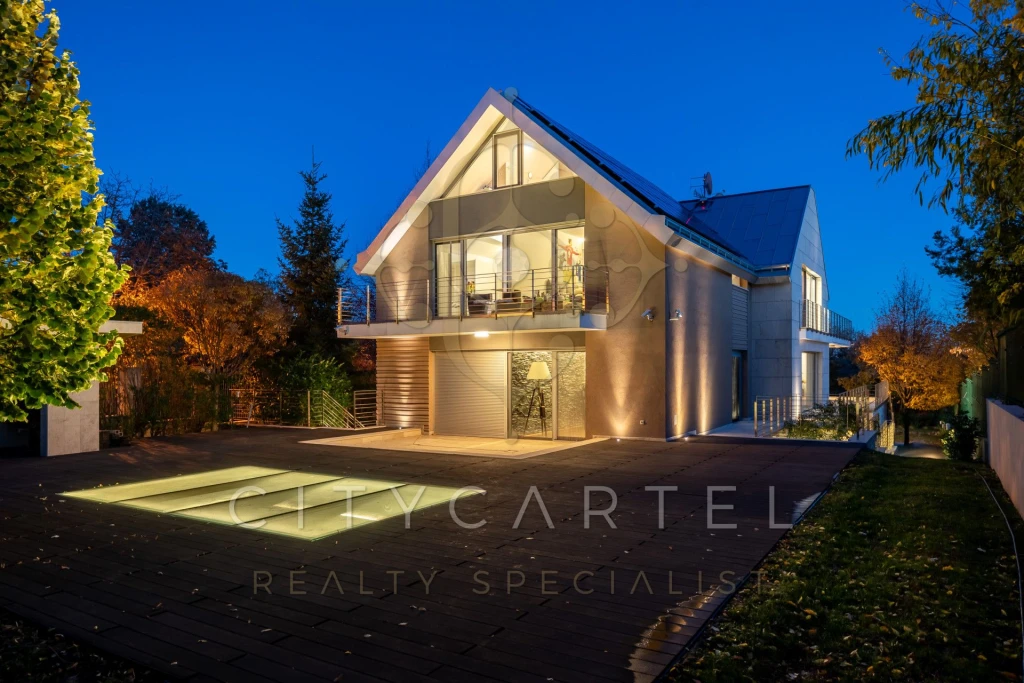 Kivételes budai villa privát sport- és wellnessvilággal