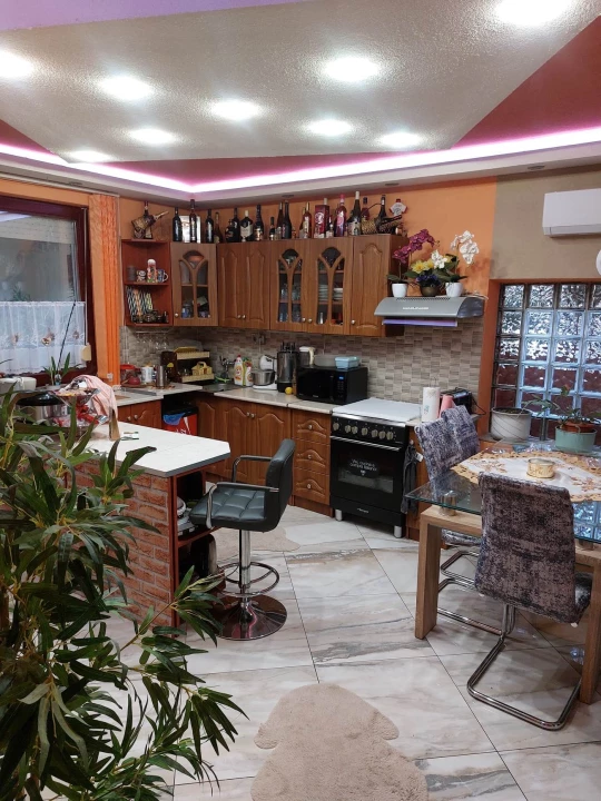 c3-1-name c2-1-name, Debrecen