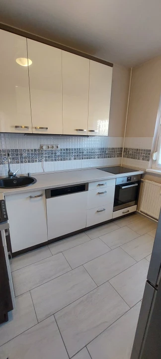 Eladó panellakás, Debrecen