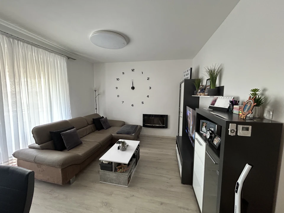 c3-2-name c2-19-name, Debrecen