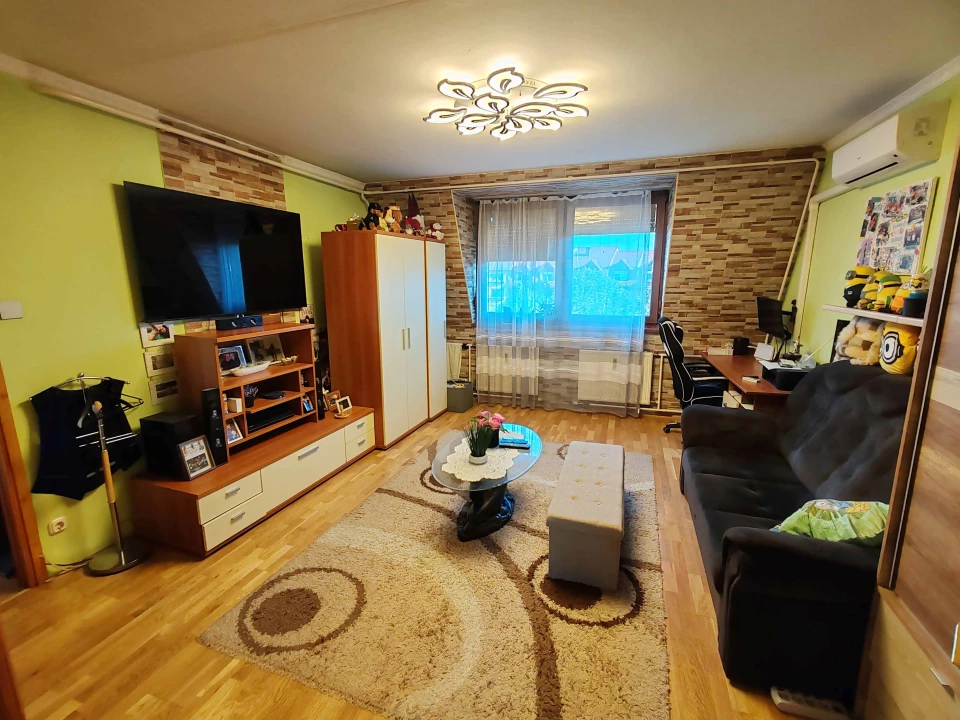 For sale panel flat, Debrecen, Derék utca