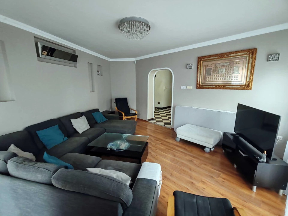 Eladó téglalakás, Debrecen, Nádor utca