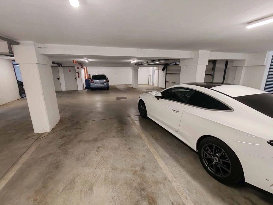 Eladó teremgarázs, Debrecen, Garai utca