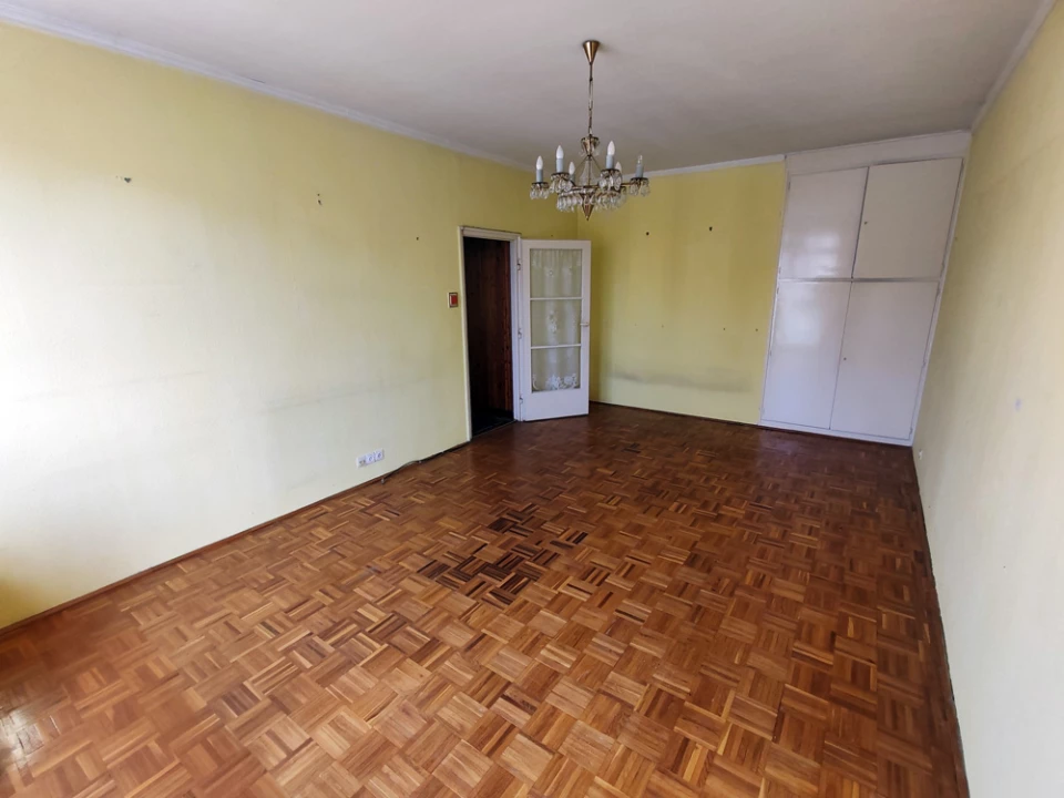 Eladó téglalakás, Debrecen, Egyetem sugárút