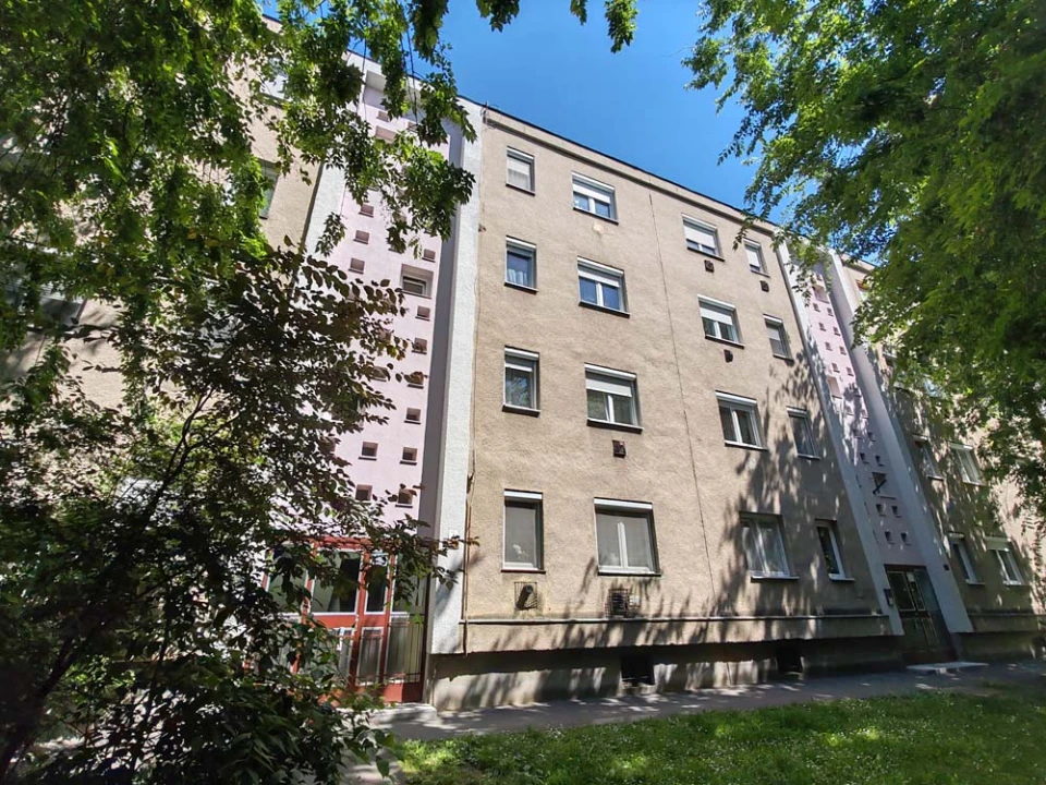 c3-1-name c2-19-name, Debrecen, Serház utca