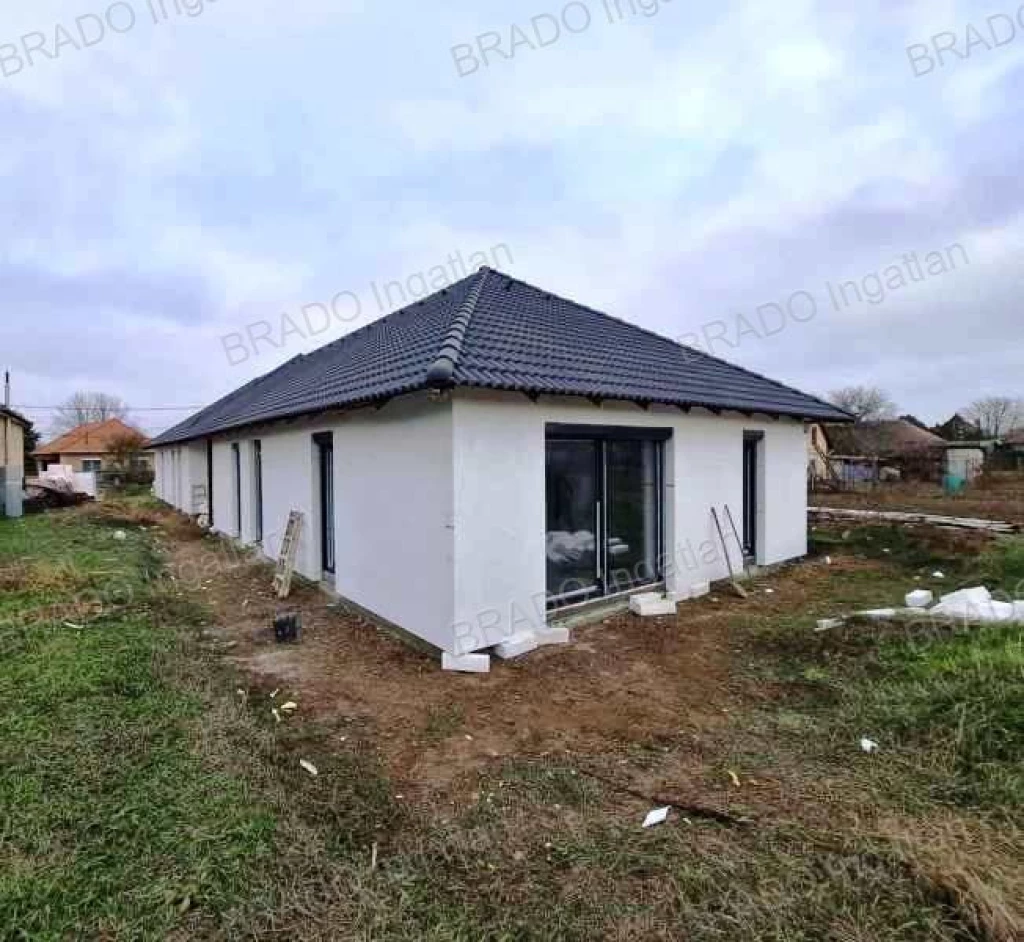 INÁRCSON ÚJ ÉPÍTÉSŰ IKERHÁZ