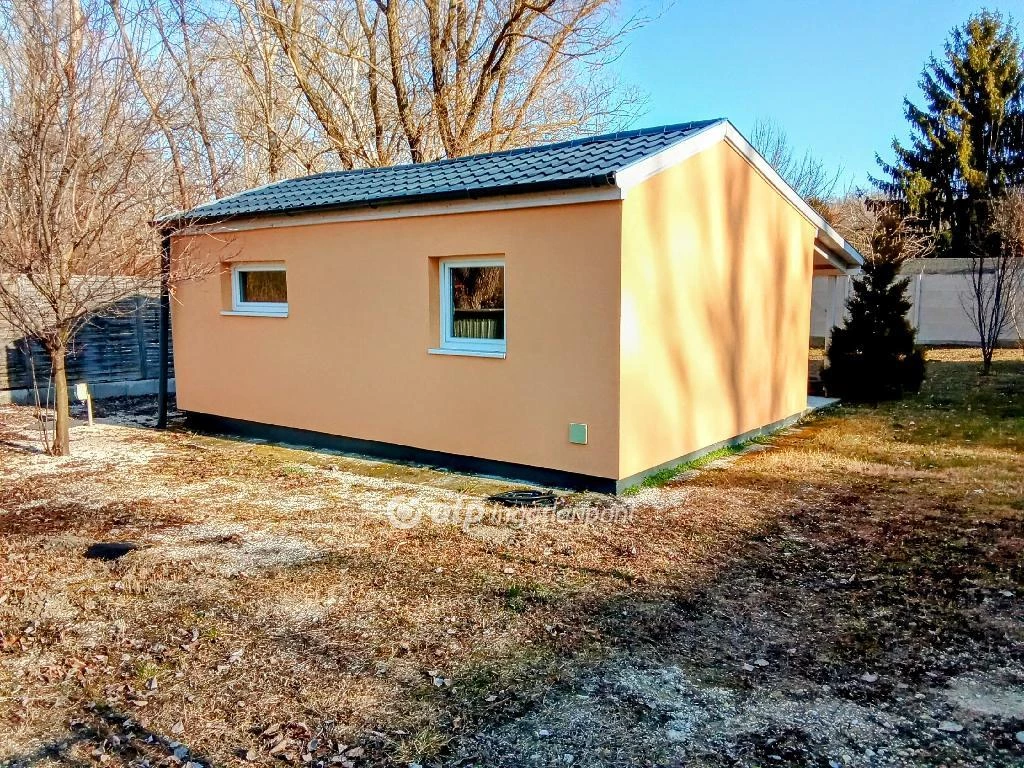 For sale house with a garden, Ráckeve