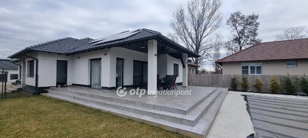 For sale house, Monor