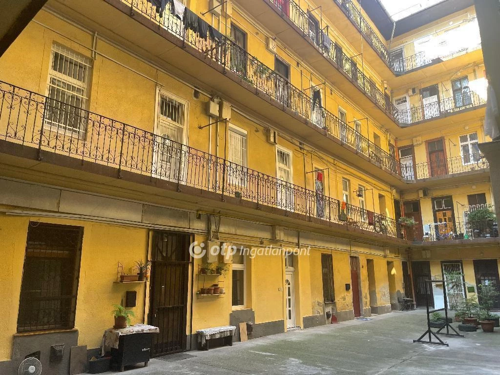 Eladó Lakás, Budapest 8. ker.