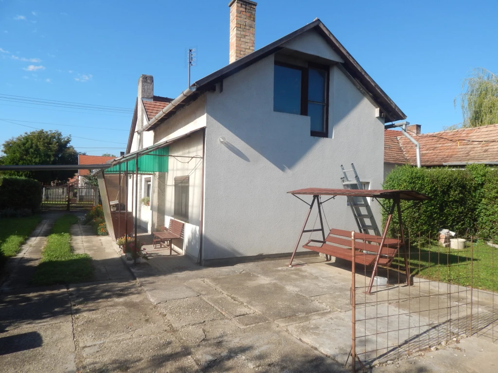 For sale semi-detached house, Sárisáp