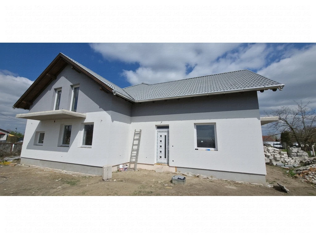 Ikerház Szentmihálytelken! | Nagy családnak nagy lehetőség!