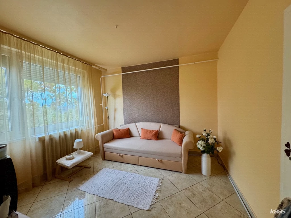 c3-1-name c2-20-name, Szeged, Újrókus