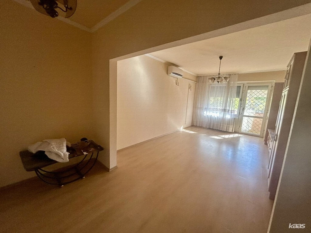 c3-1-name c2-20-name, Szeged, Felsőváros