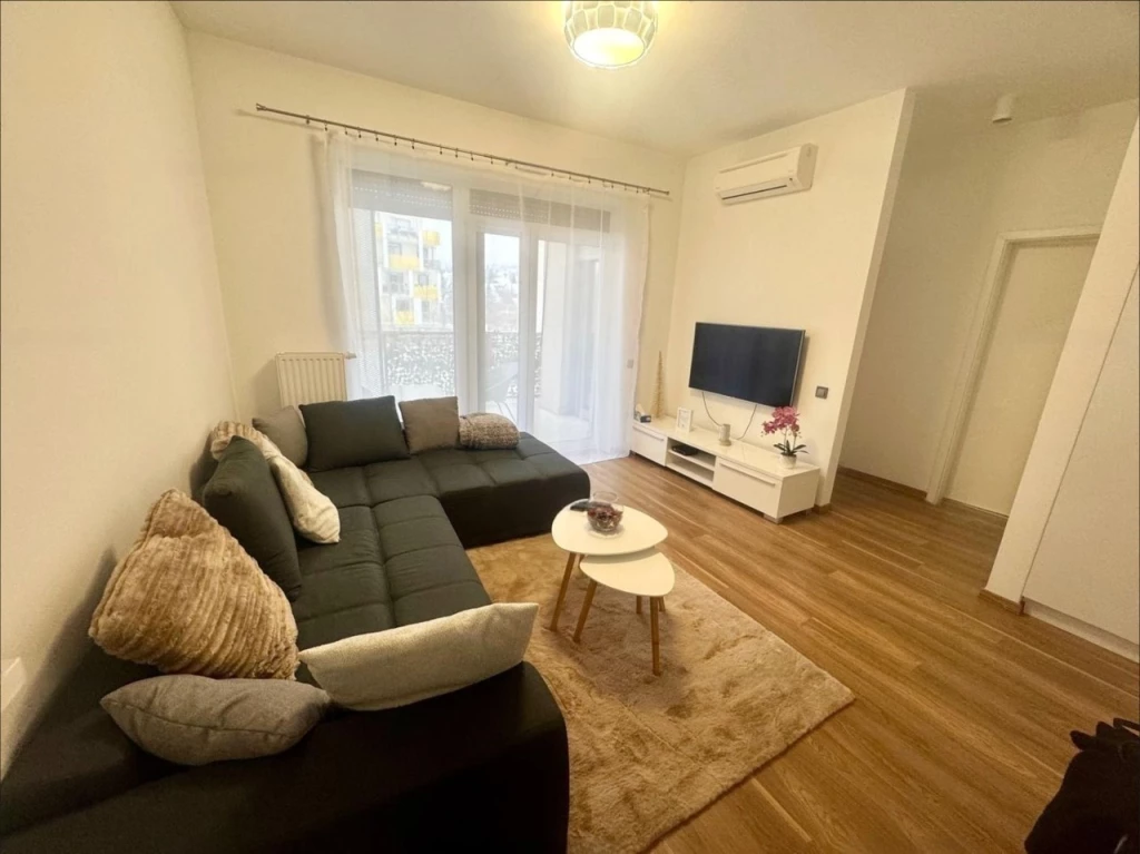 For rent brick flat, Budapest XI. kerület, Beregszász út