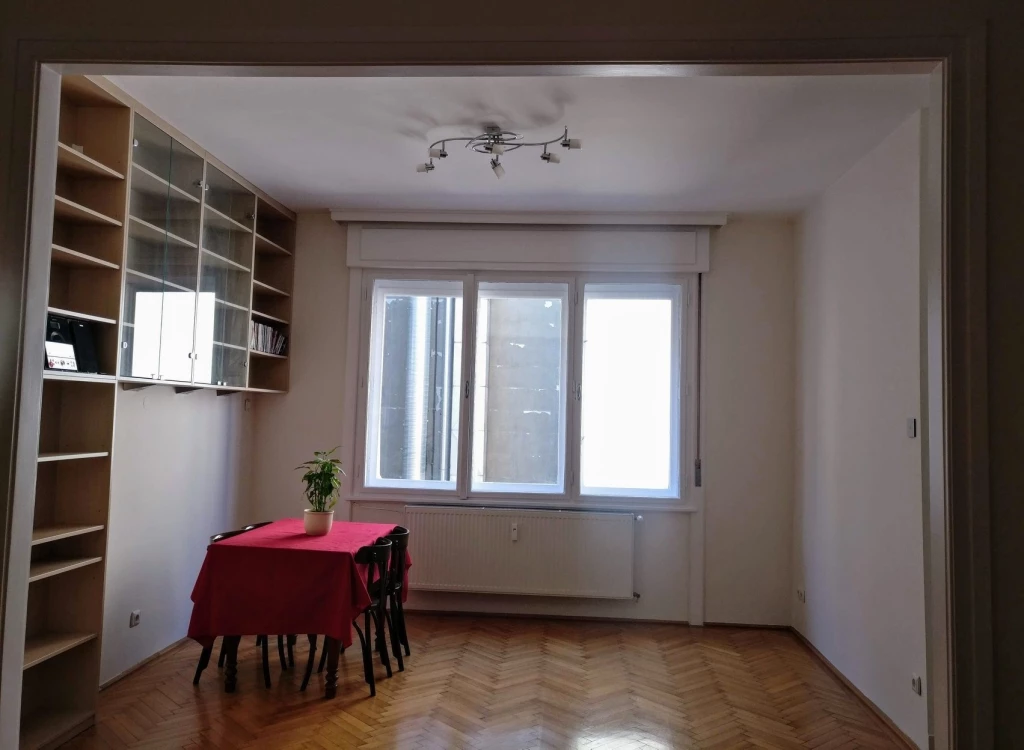 Kiadó Lakás, Budapest V. kerület Párizsi utca 250.000 Ft