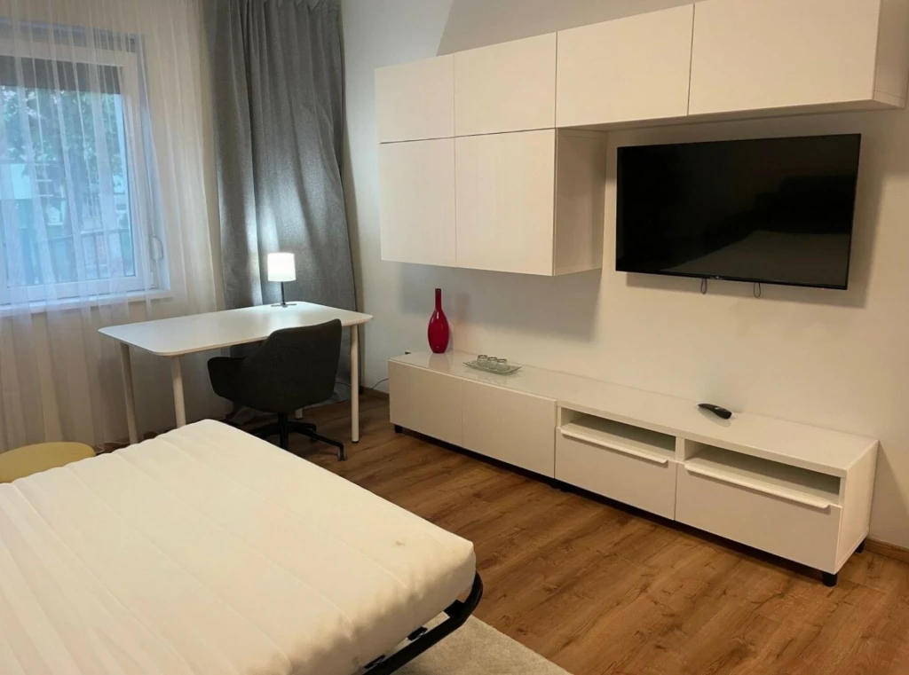Kiadó Lakás, Budapest XVIII. kerület Kosztolányi Dezső utca 300.000 Ft