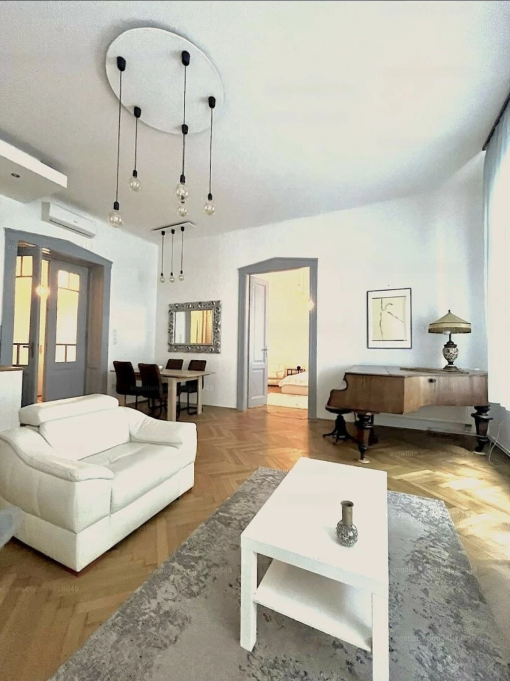 For rent brick flat, Budapest V. kerület, Haris köz