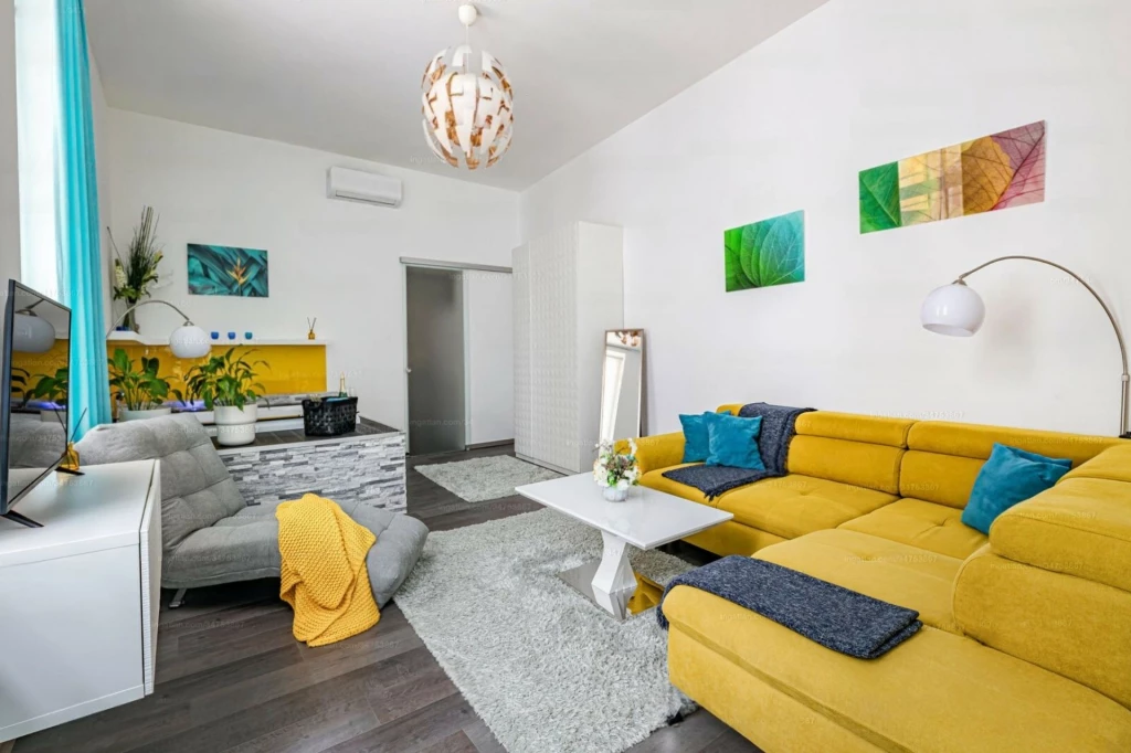 c3-1-name c2-19-name, Budapest V. kerület, Molnár utca