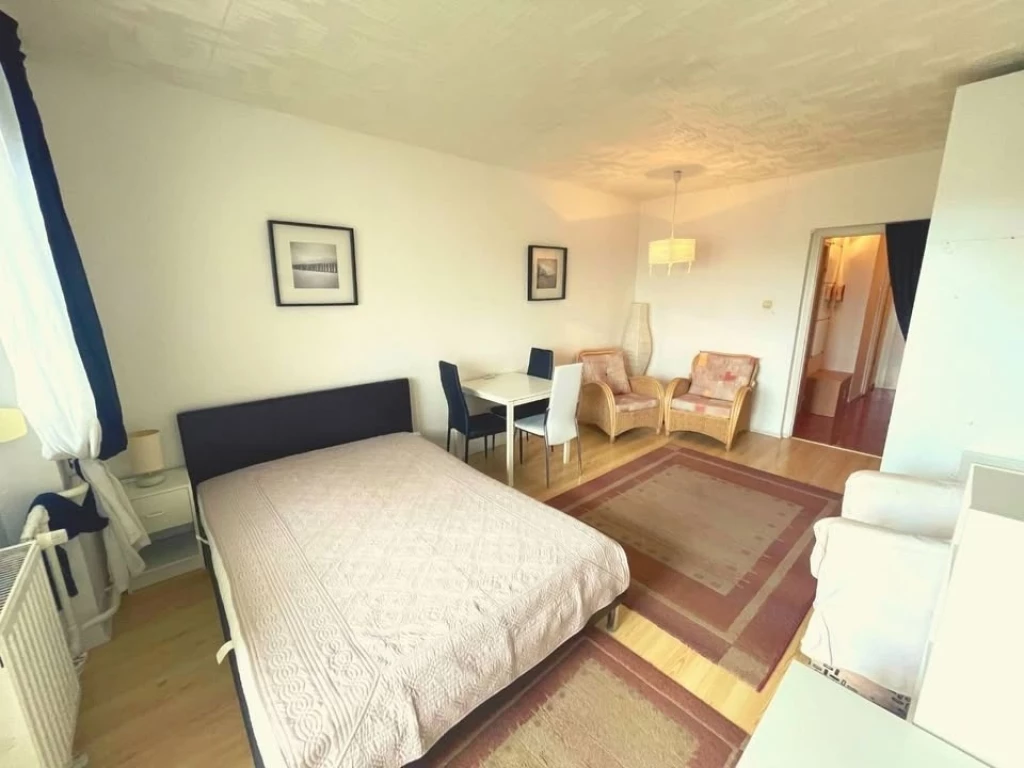 c3-2-name c2-20-name, Budapest XI. kerület, Hadak útja