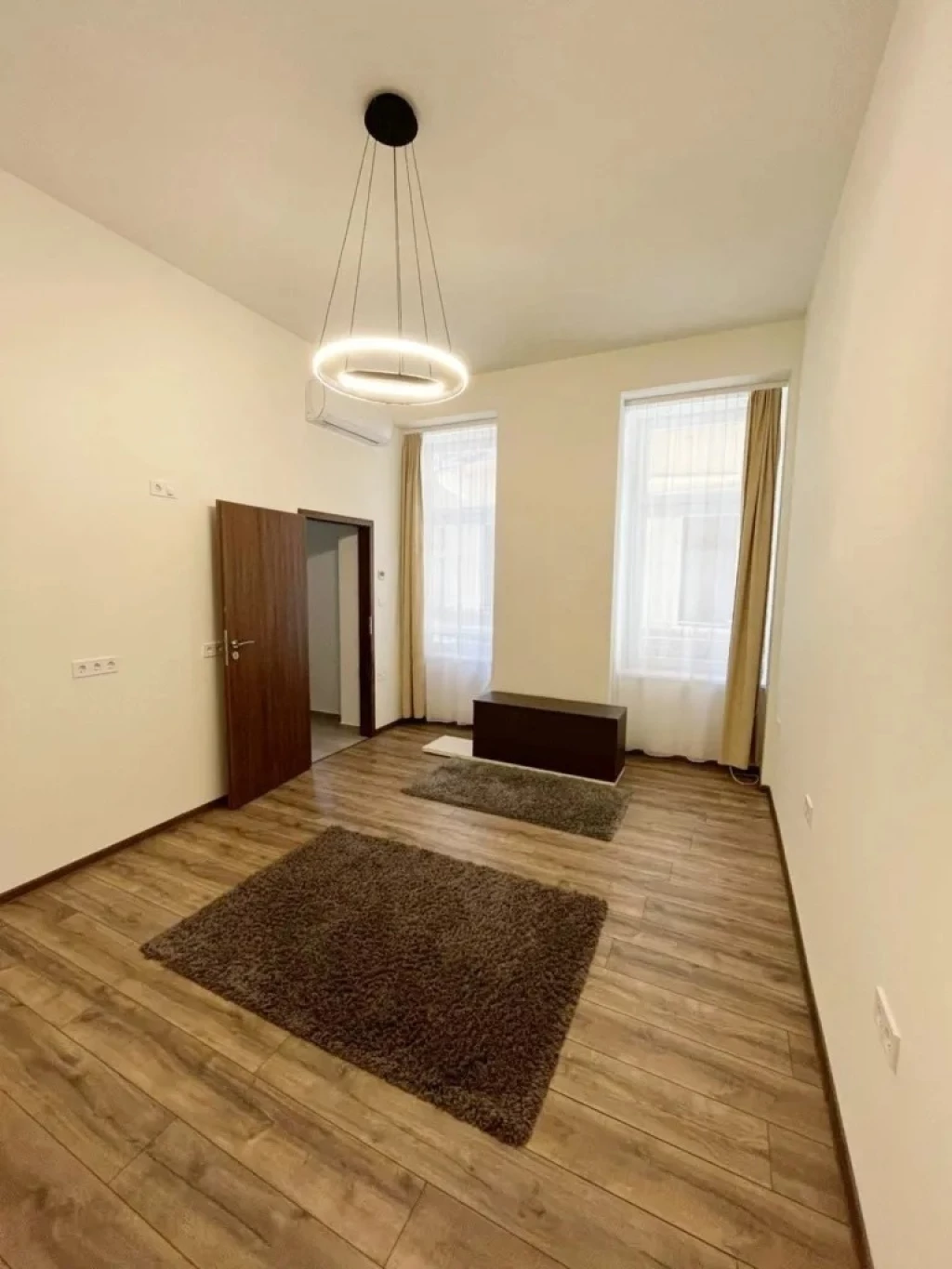 Kiadó Lakás, Budapest VIII. kerület József körút 300.000 Ft