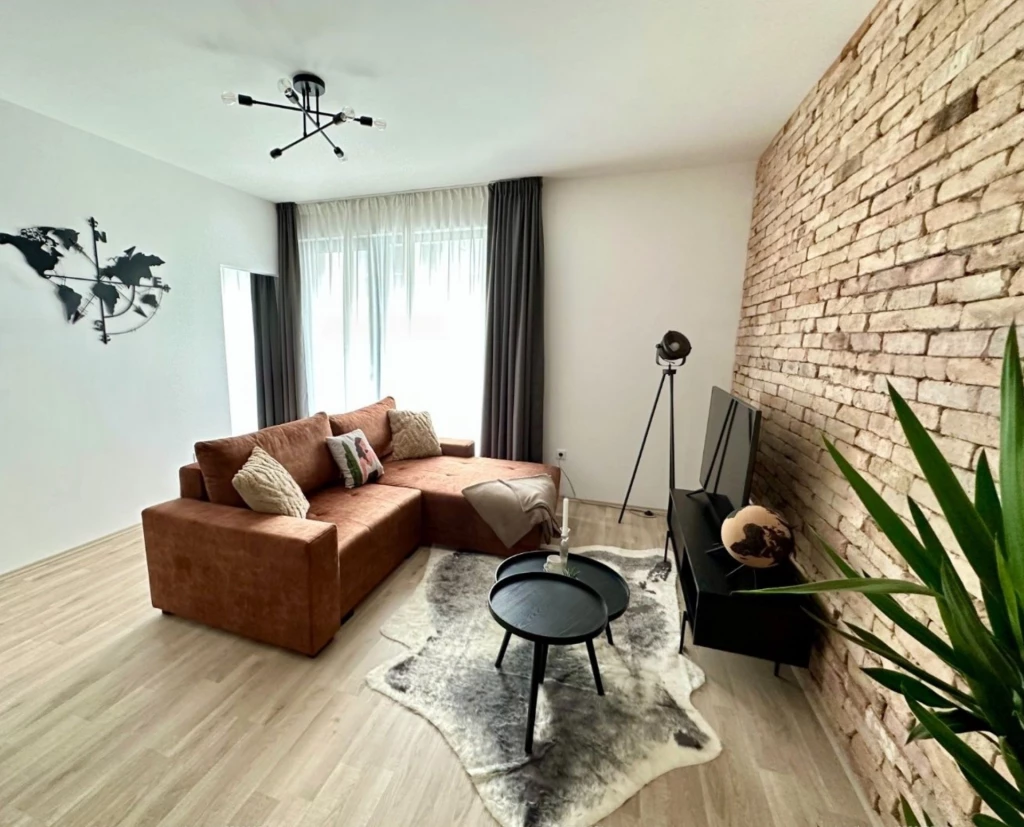 For rent brick flat, Budapest VI. kerület, Csengery utca