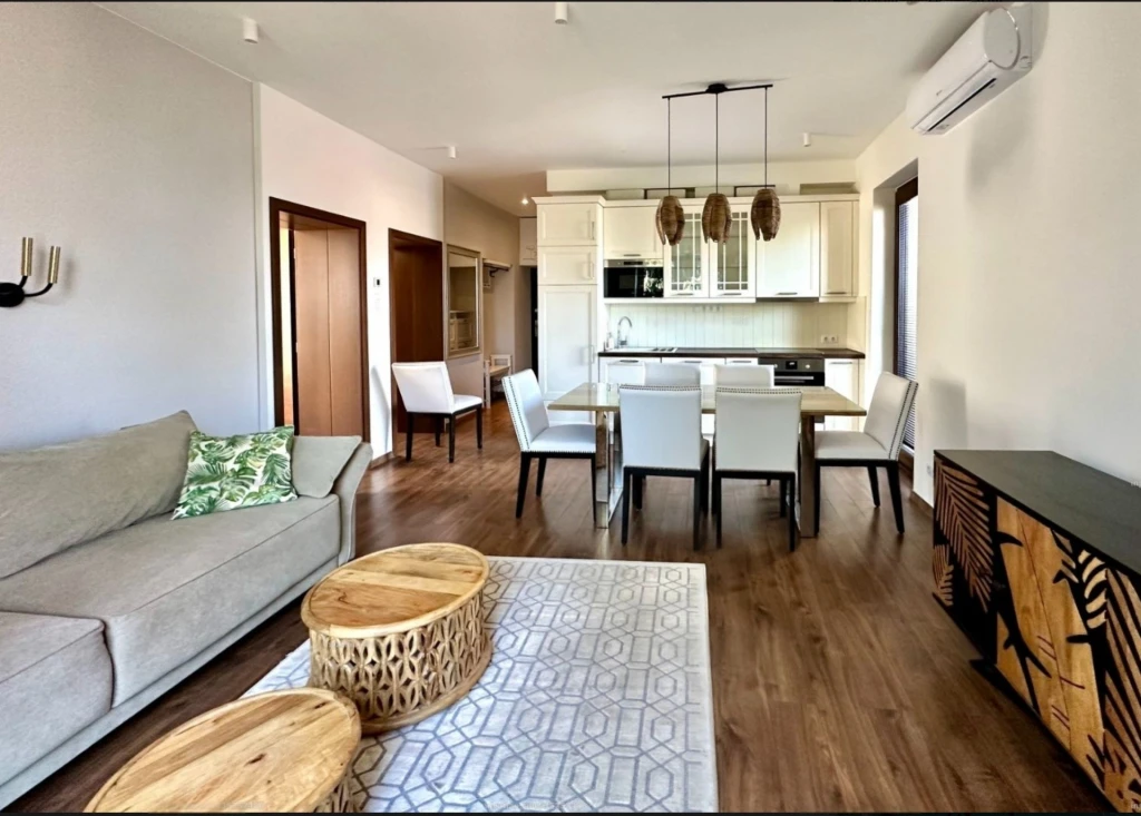 c3-2-name c2-20-name, Budapest III. kerület, Laborc utca