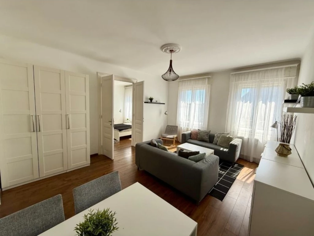 Kiadó Lakás, Budapest VII. kerület Thököly út 350.000 Ft