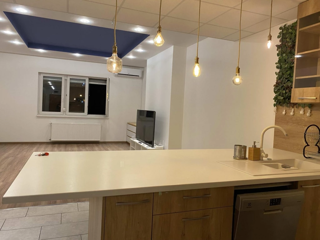 For sale other flat, Budapest XI. kerület, Albertfalva, Fehérvári út