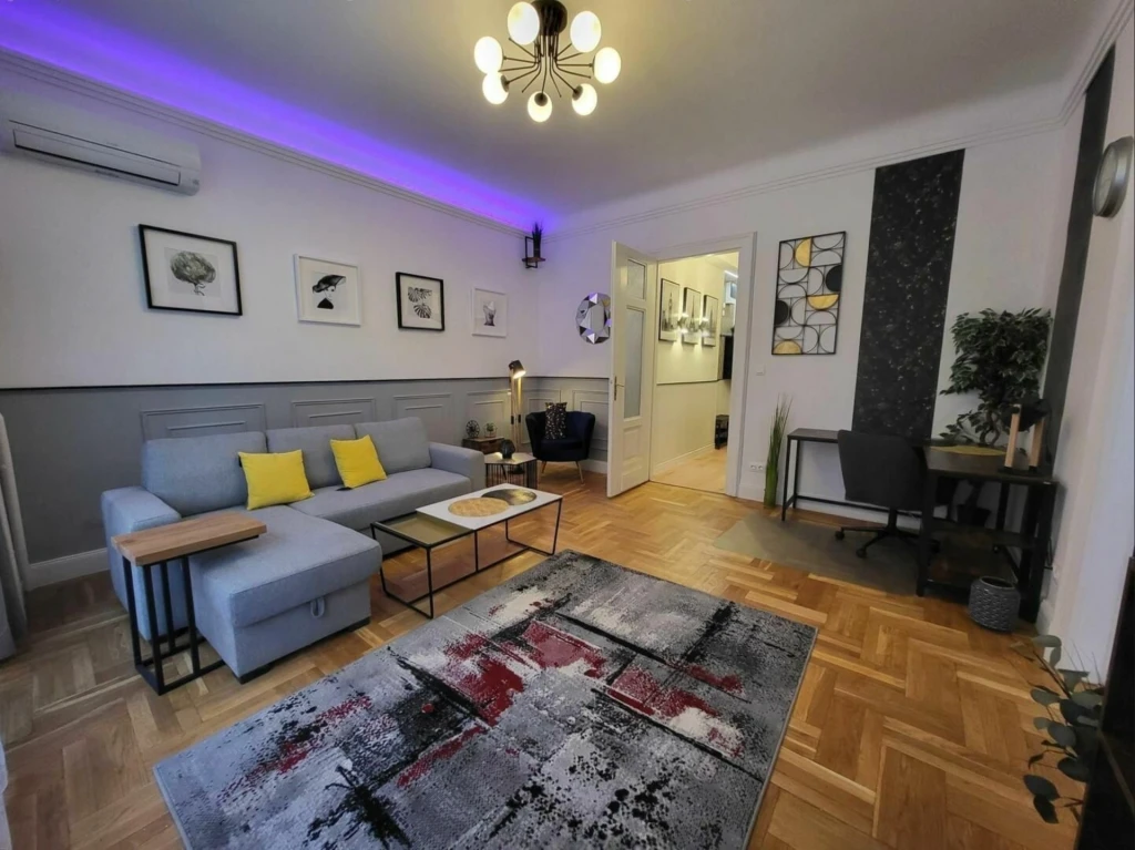 c3-2-name c2-19-name, Budapest V. kerület, Honvéd utca