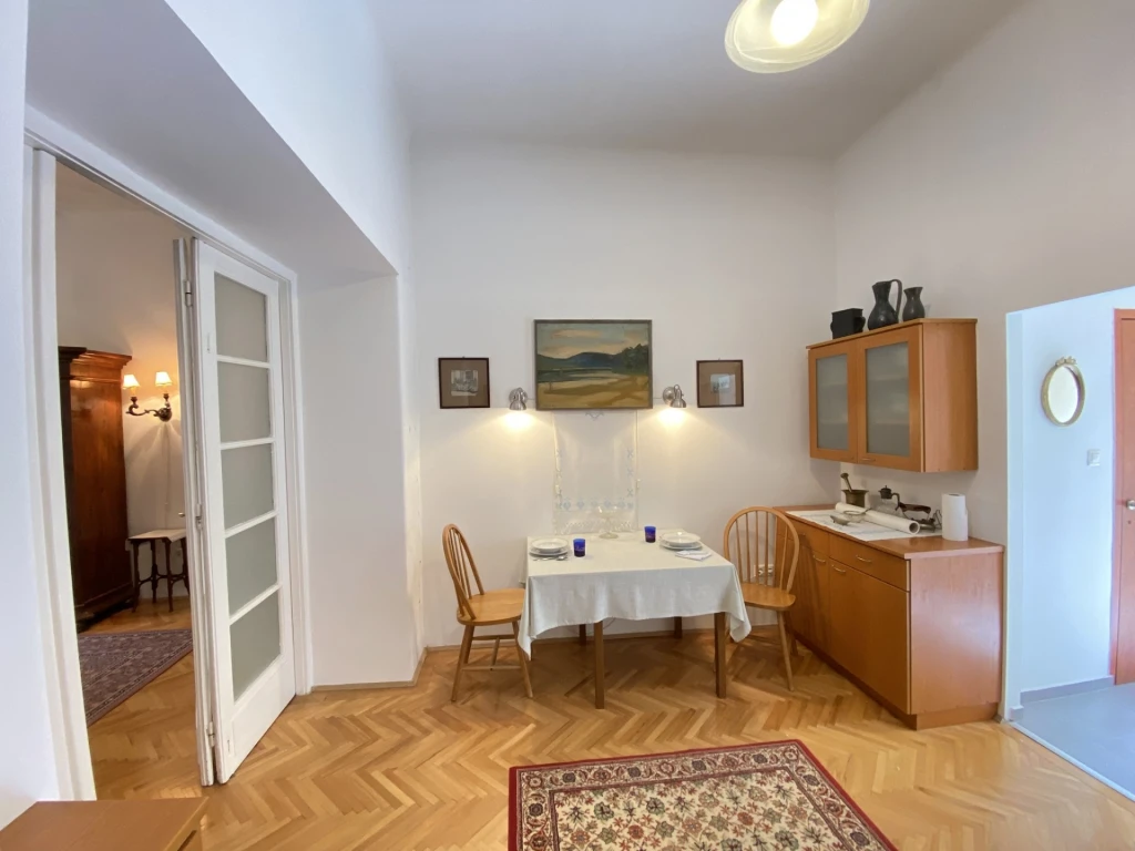 c3-2-name c2-19-name, Budapest I. kerület, Attila út