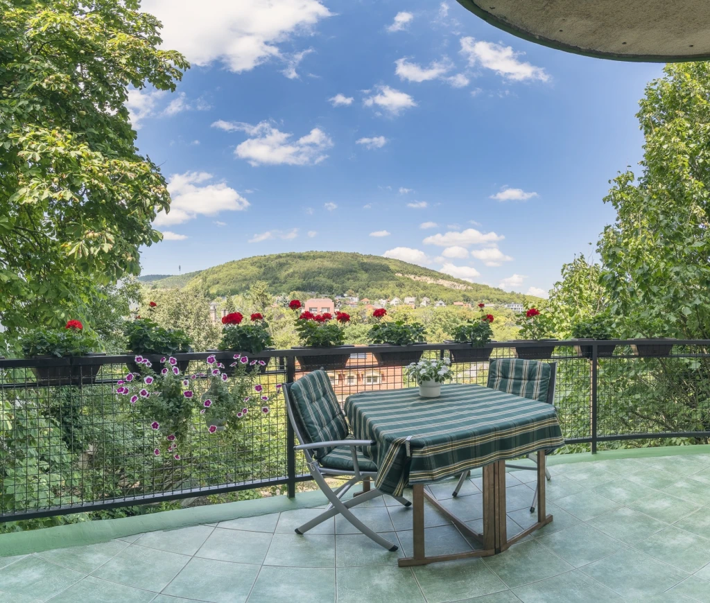 Kiadó Lakás, Budapest II. kerület Felső Zöldmáli út 1.600 Ft