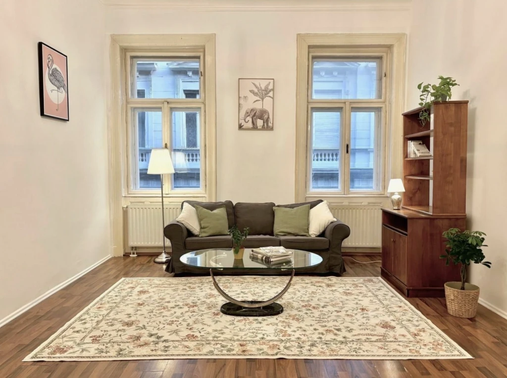 Kiadó Lakás, Budapest VI. kerület Weiner Leó utca 340.000 Ft