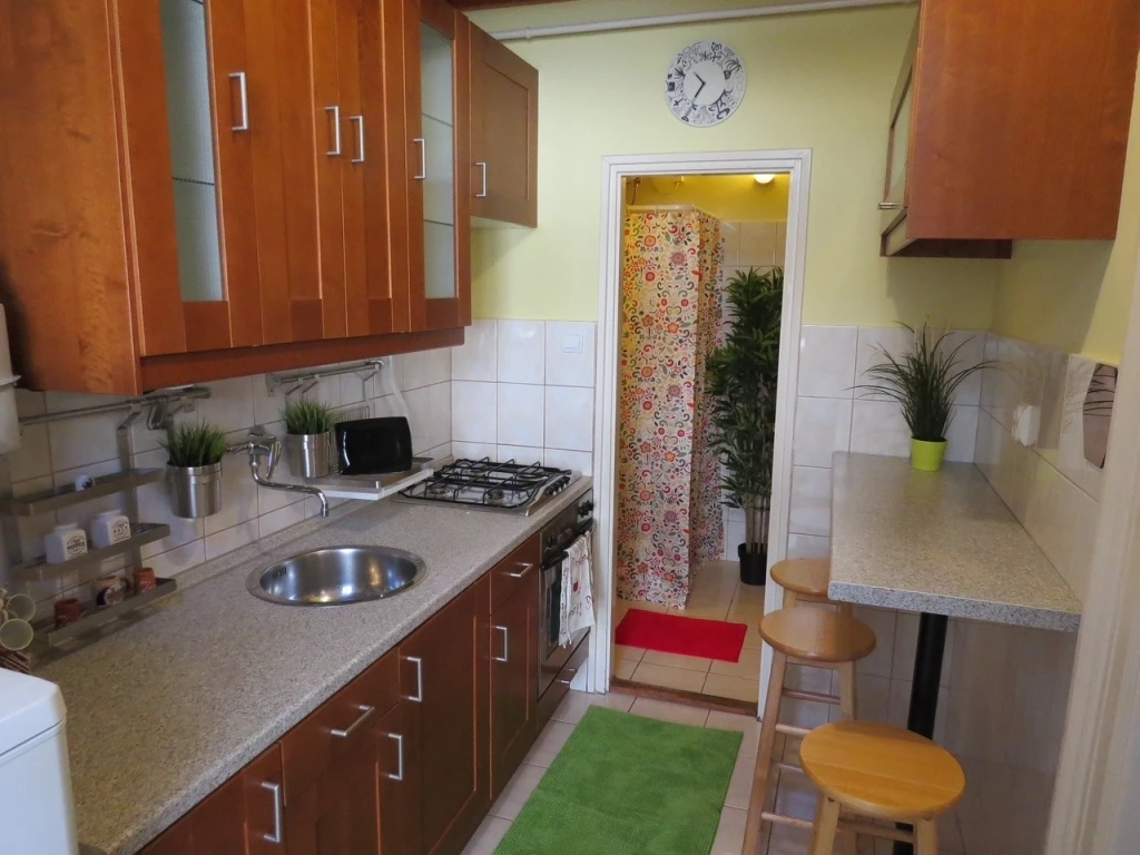 c3-2-name c2-19-name, Budapest VII. kerület, Cserhát utca